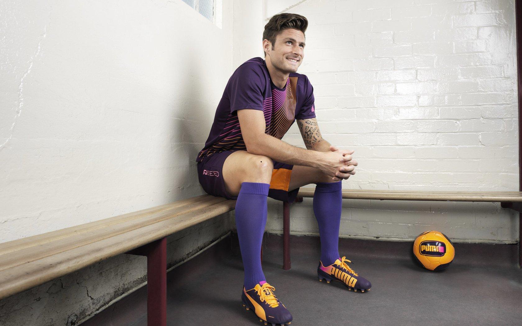 刘泽一四年顶薪续约浙江,吴前一年顶薪后转老将合同,浙江男篮未来战略浮出水面